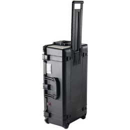Pelican 1615 Air with Foam Black