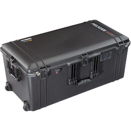 Pelican 1646 Air with Foam Black