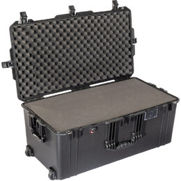Pelican 1646 Air with Foam Black