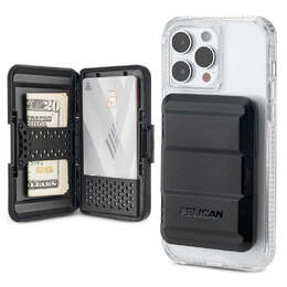 Protector Magnetic Wallet works with MagSafe