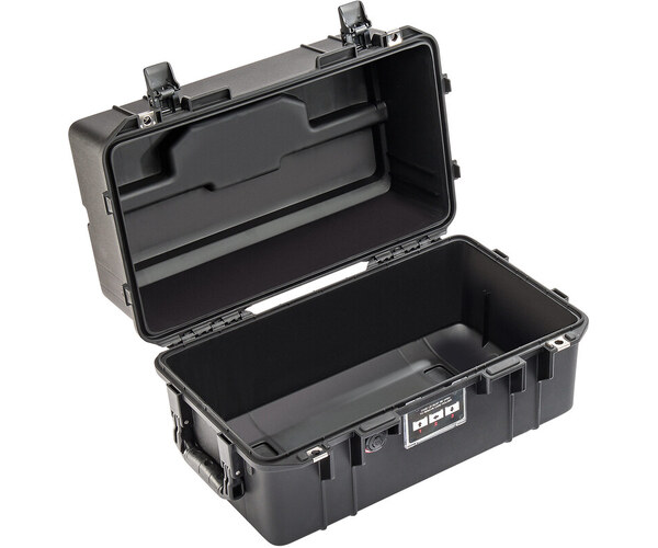 Pelican 1465 Air No Foam Black