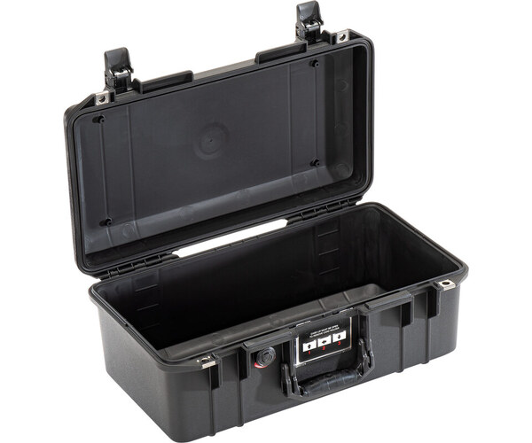 Pelican 1506 Air No Foam Black