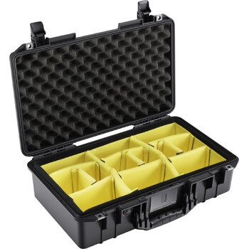 Pelican 1525 Air with Dividers