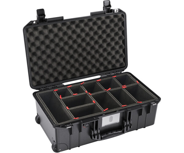 Pelican 1535 Air with TrekPak Black