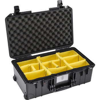 Pelican 1535 Air with Dividers