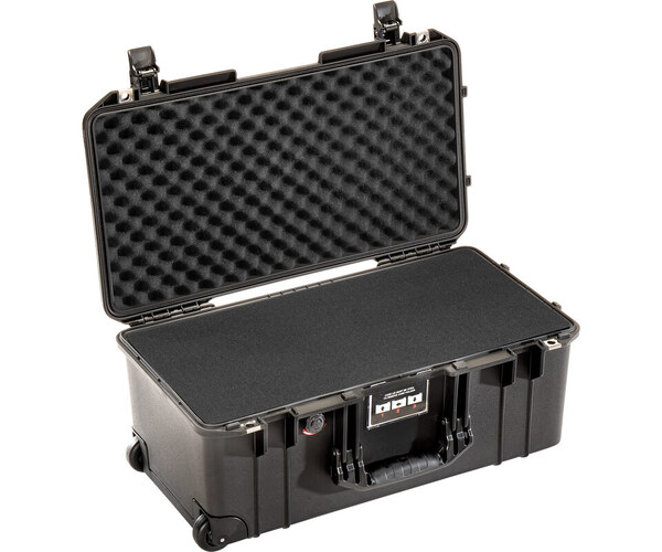 Pelican 1556 Air with Foam Black
