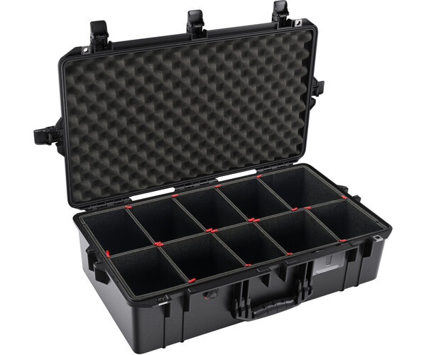 Pelican 1605 Air with TrekPak Black
