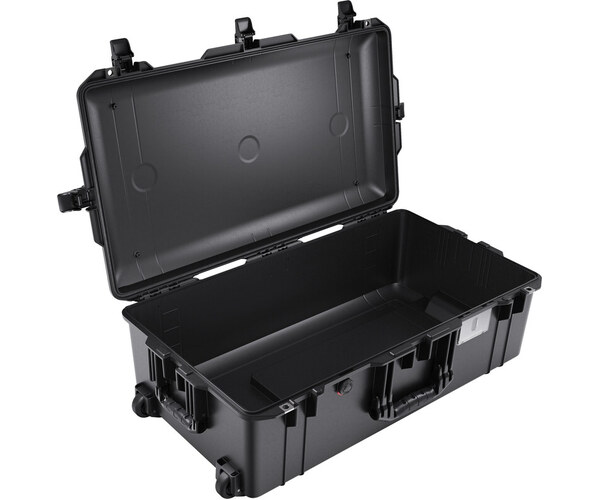 Pelican 1615 Air No Foam Black