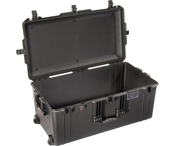 Pelican 1646 Air No Foam Black