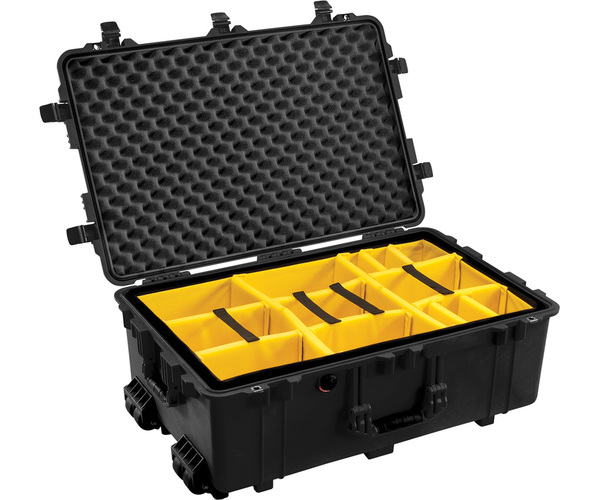 Pelican 1650 with Dividers