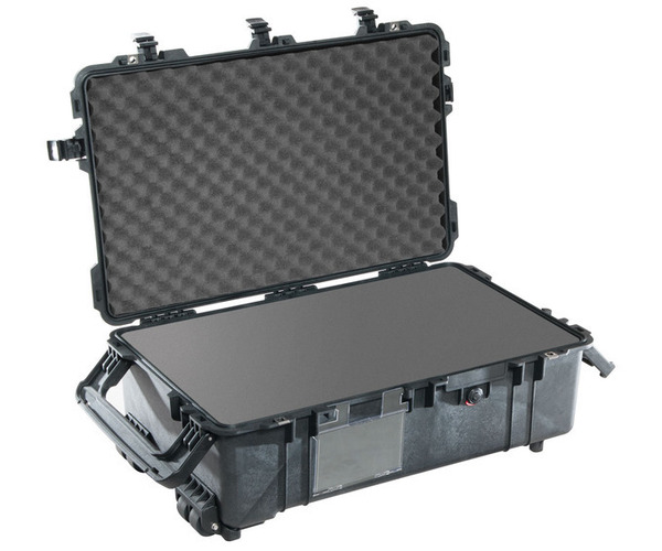 Pelican 1670 Case with Foam Black